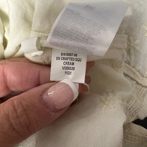 Old Navy Cream Embroidered Babydoll Dress Womens Sz Medium Puff Sleeves Peasant - Picture 8 of 9